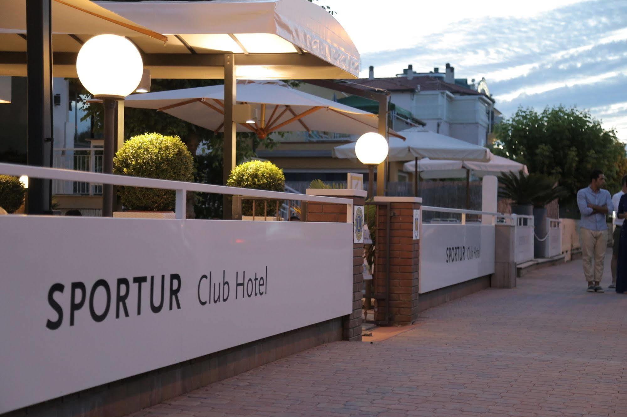 Sportur Club Hotel チェルヴィア エクステリア 写真